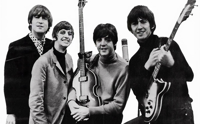 She Loves You (music of the 1960's)
